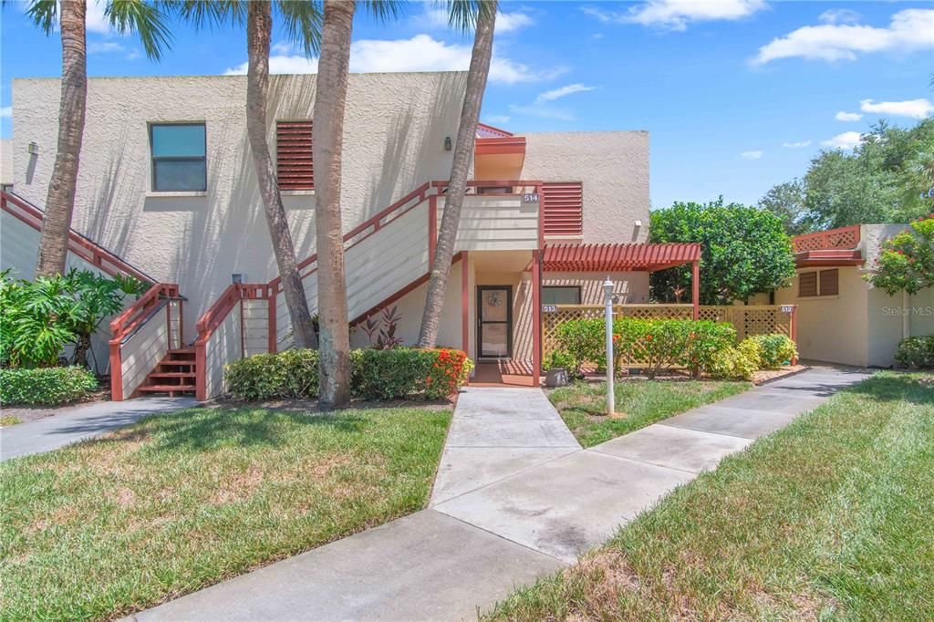 For Sale: $200,000 (2 beds, 2 baths, 1711 Square Feet)
