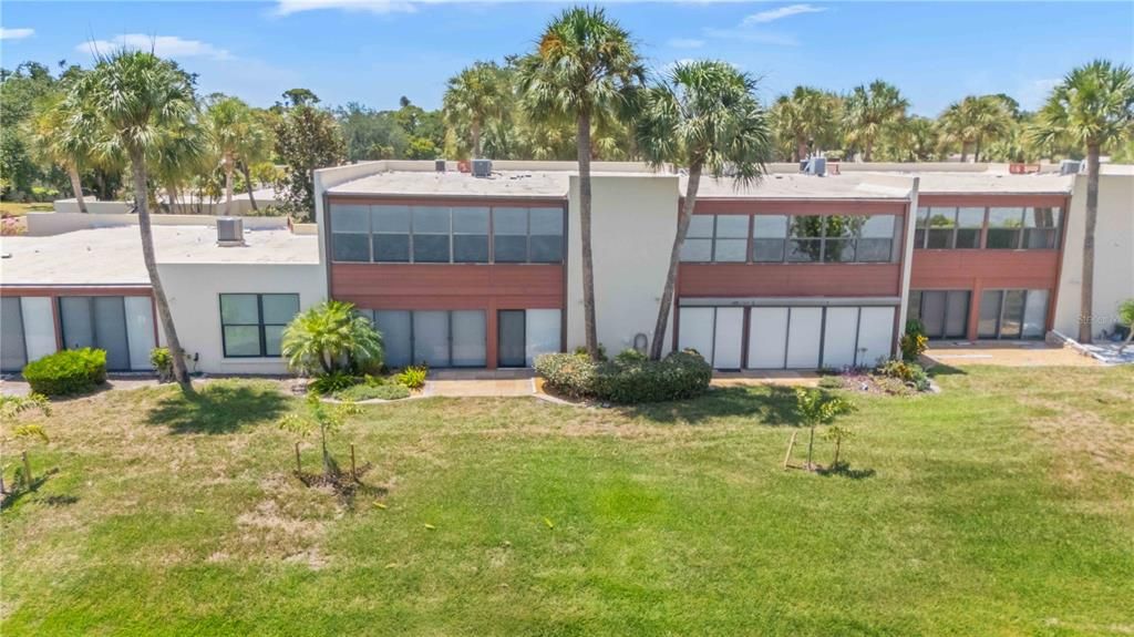 For Sale: $200,000 (2 beds, 2 baths, 1711 Square Feet)