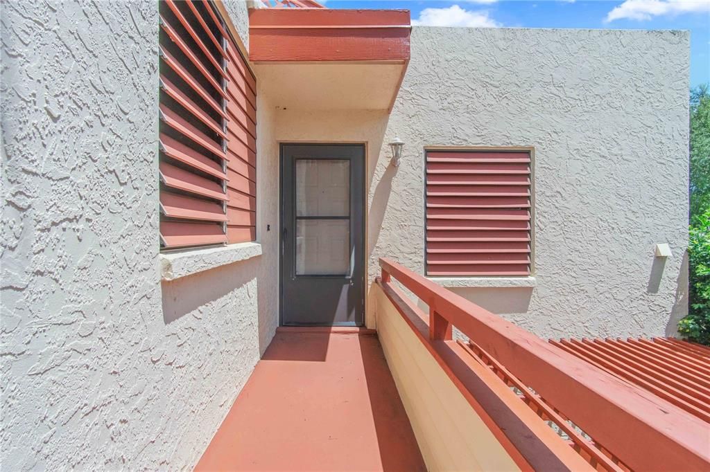 For Sale: $200,000 (2 beds, 2 baths, 1711 Square Feet)