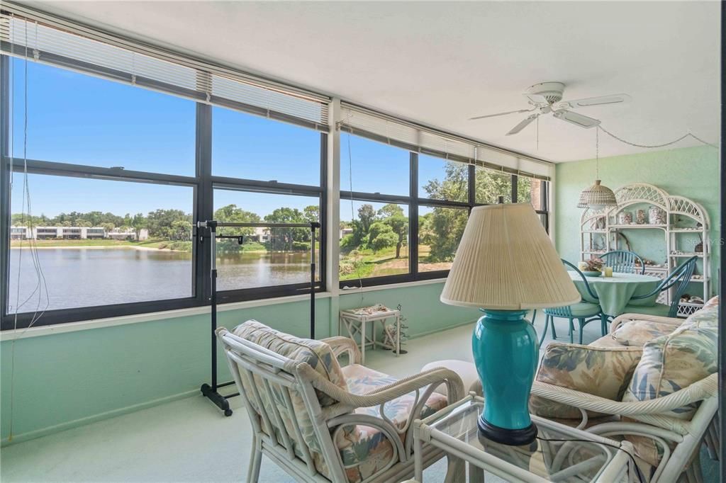 For Sale: $200,000 (2 beds, 2 baths, 1711 Square Feet)