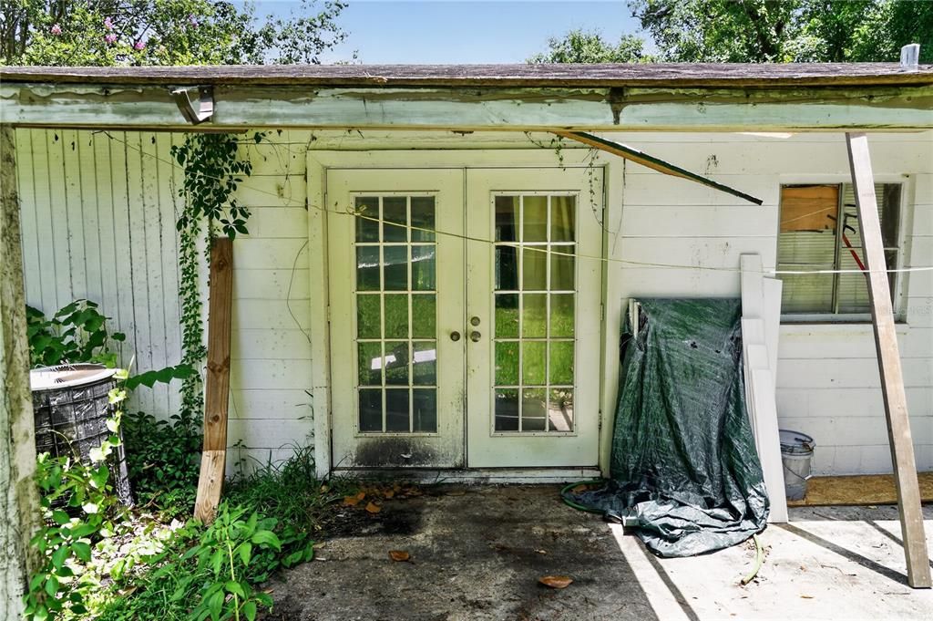 For Sale: $125,000 (3 beds, 1 baths, 1062 Square Feet)