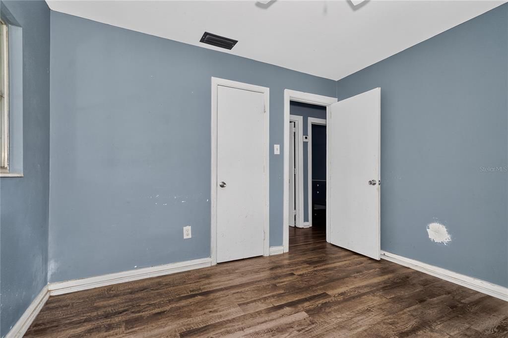 For Sale: $125,000 (3 beds, 1 baths, 1062 Square Feet)