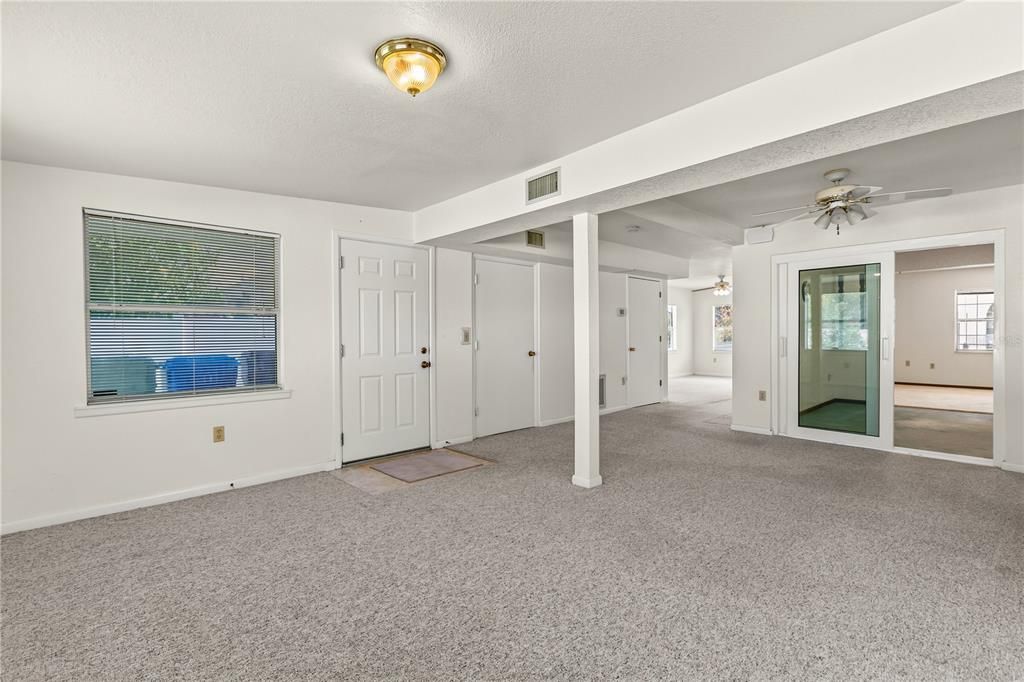 For Sale: $270,000 (3 beds, 2 baths, 1986 Square Feet)