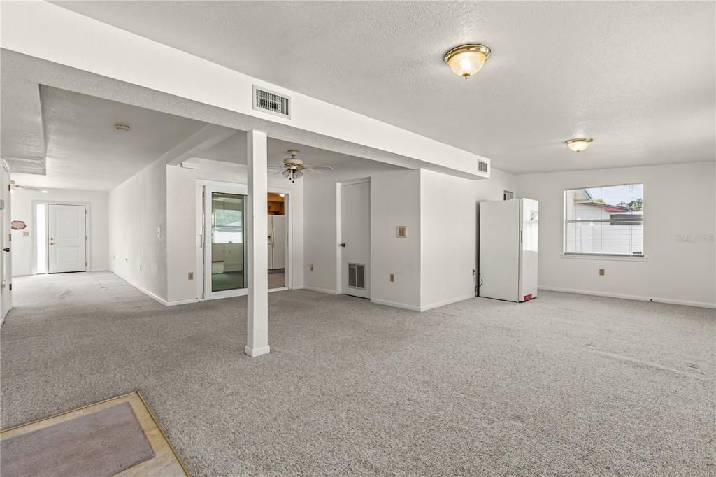For Sale: $270,000 (3 beds, 2 baths, 1986 Square Feet)