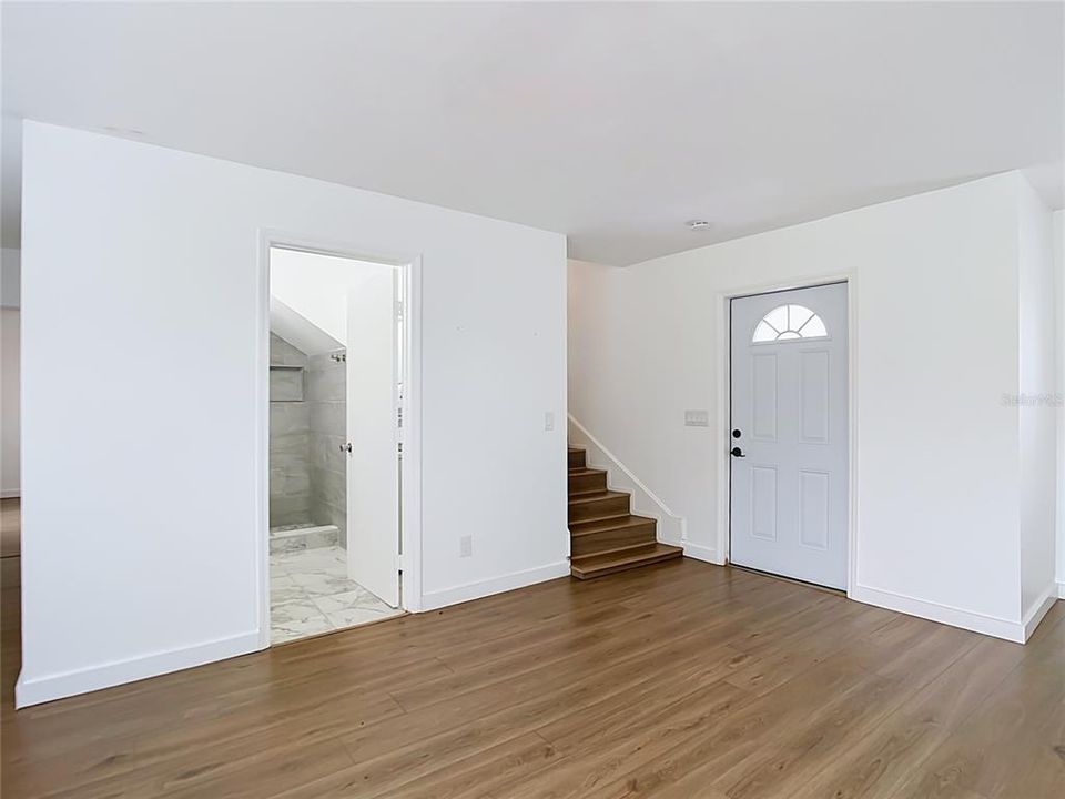 En Renta: $2,500 (5 camas, 3 baños, 2237 Pies cuadrados)