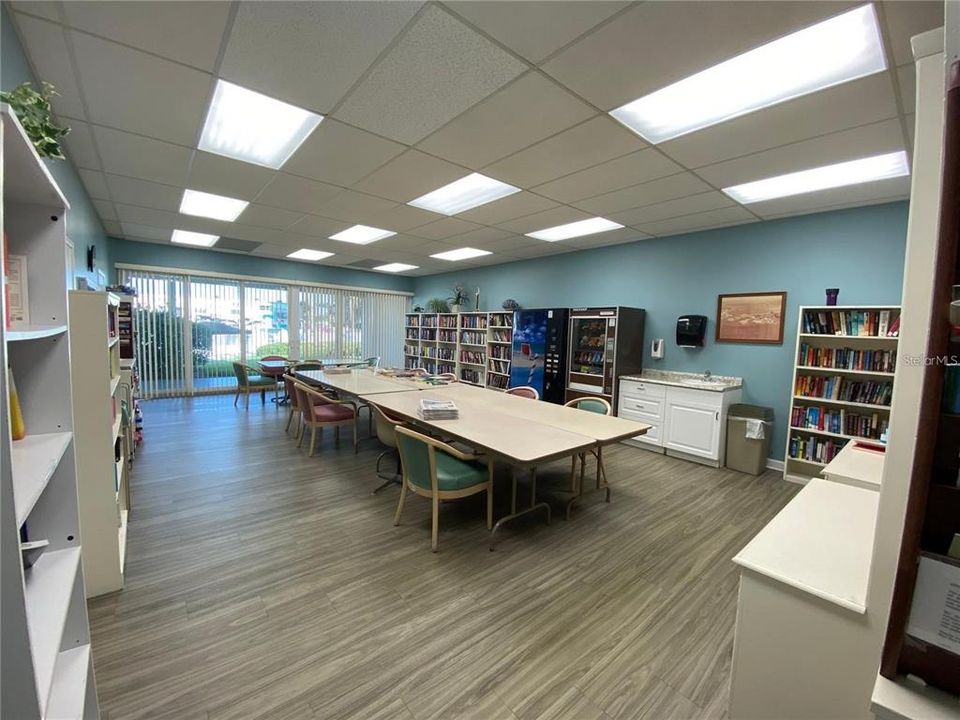 For Rent: $2,400 (2 beds, 2 baths, 1235 Square Feet)