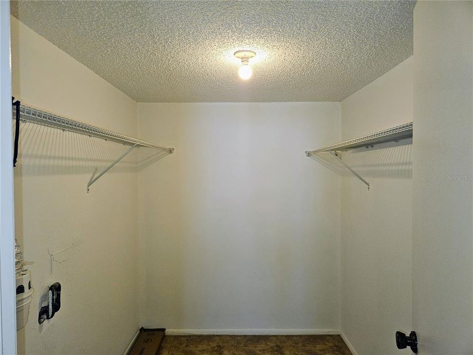 For Rent: $2,400 (2 beds, 2 baths, 1235 Square Feet)