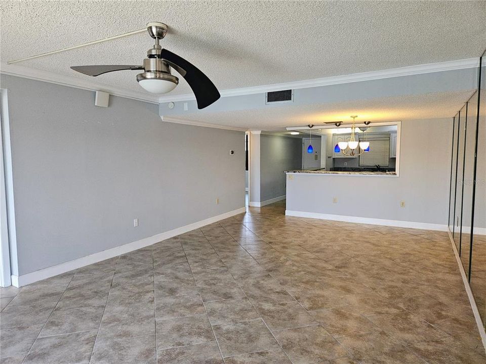 For Rent: $2,400 (2 beds, 2 baths, 1235 Square Feet)