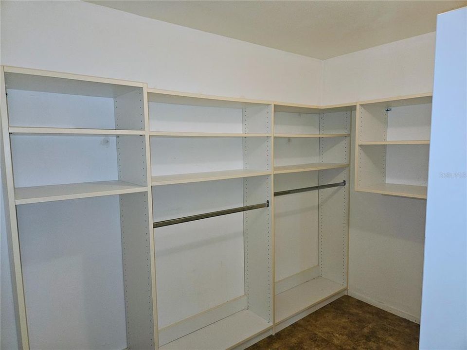 For Rent: $2,400 (2 beds, 2 baths, 1235 Square Feet)