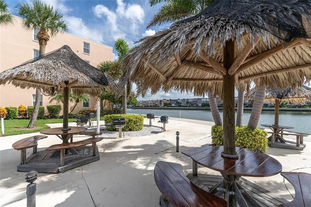 For Rent: $2,400 (2 beds, 2 baths, 1235 Square Feet)
