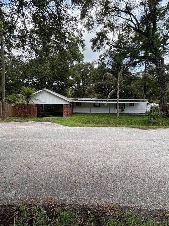 For Sale: $205,000 (3 beds, 2 baths, 800 Square Feet)