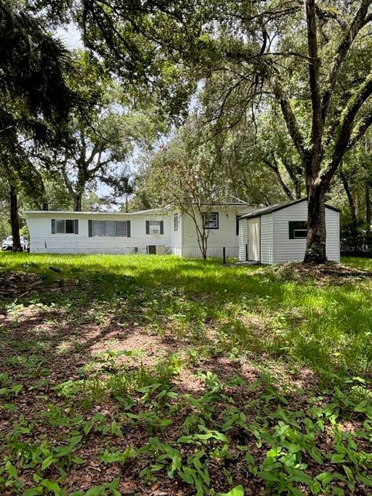 For Sale: $205,000 (3 beds, 2 baths, 800 Square Feet)