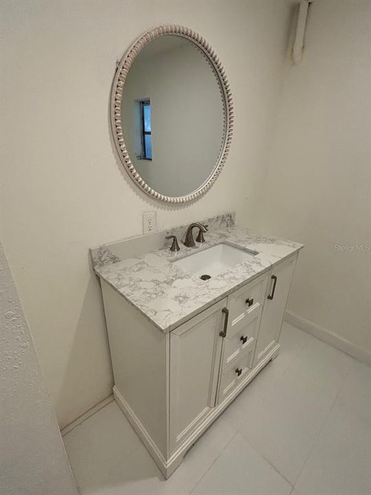 For Sale: $205,000 (3 beds, 2 baths, 800 Square Feet)