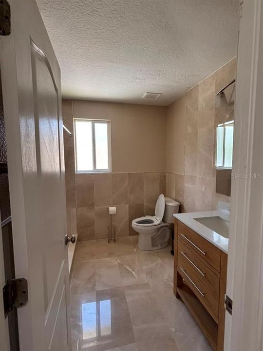 В аренду: $2,425 (3 спален, 2 ванн, 1758 Квадратных фут)