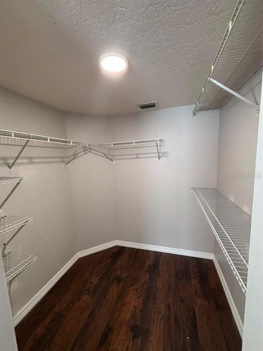 В аренду: $2,425 (3 спален, 2 ванн, 1758 Квадратных фут)