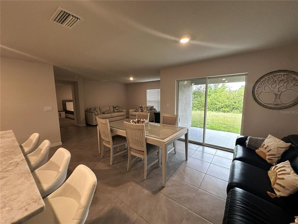 For Sale: $295,000 (4 beds, 2 baths, 1806 Square Feet)