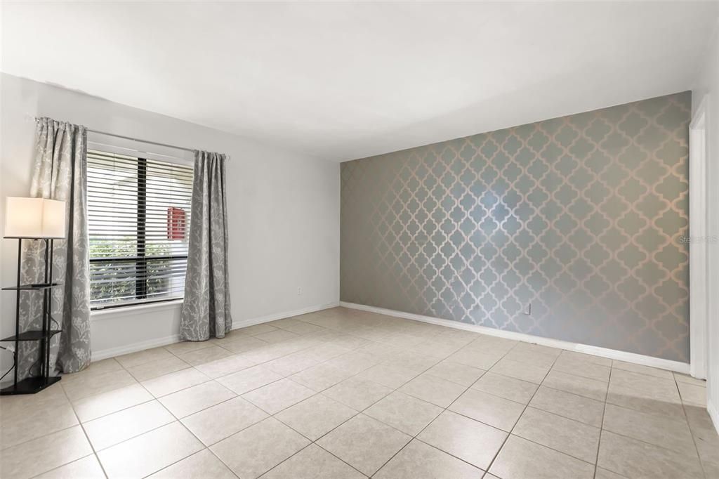 For Sale: $215,000 (3 beds, 2 baths, 1481 Square Feet)