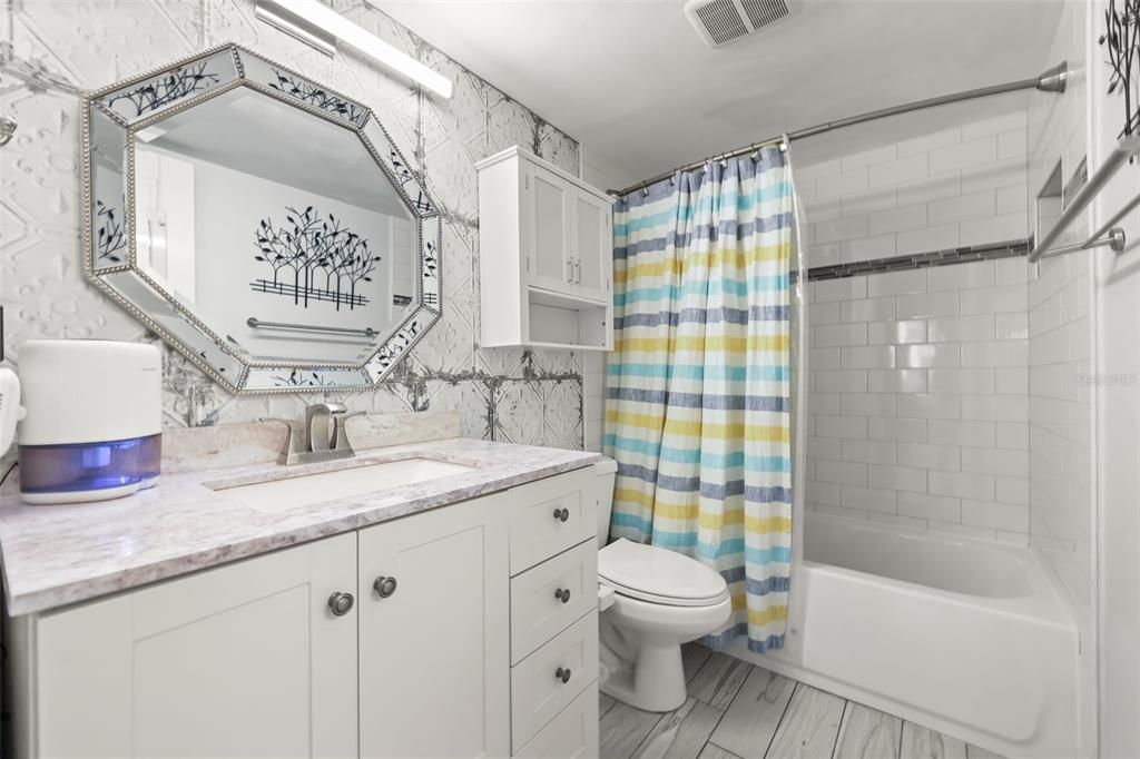 For Sale: $215,000 (3 beds, 2 baths, 1481 Square Feet)