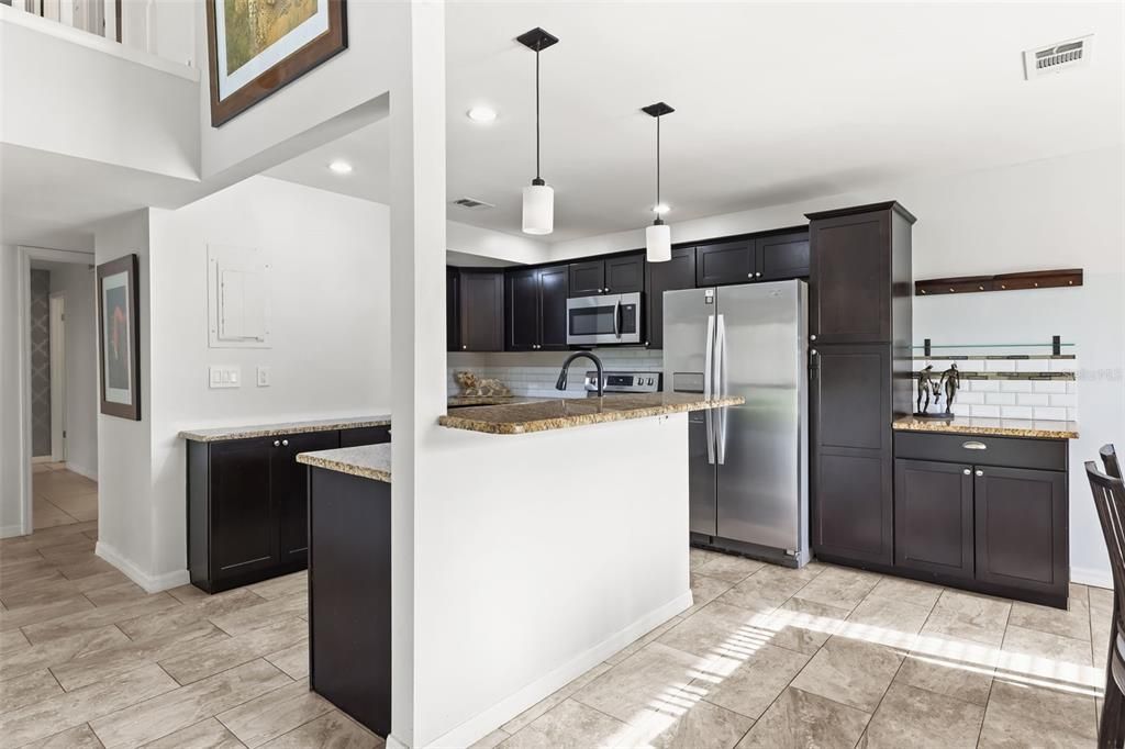 For Sale: $215,000 (3 beds, 2 baths, 1481 Square Feet)