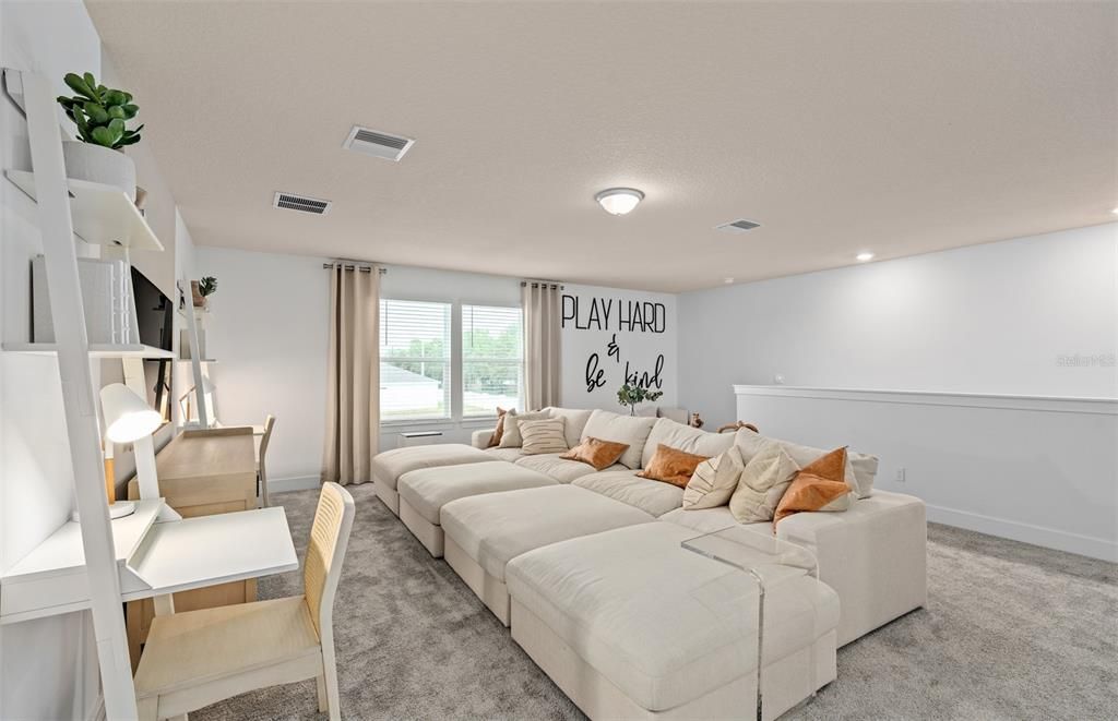 En Venta: $453,990 (4 camas, 3 baños, 2894 Pies cuadrados)