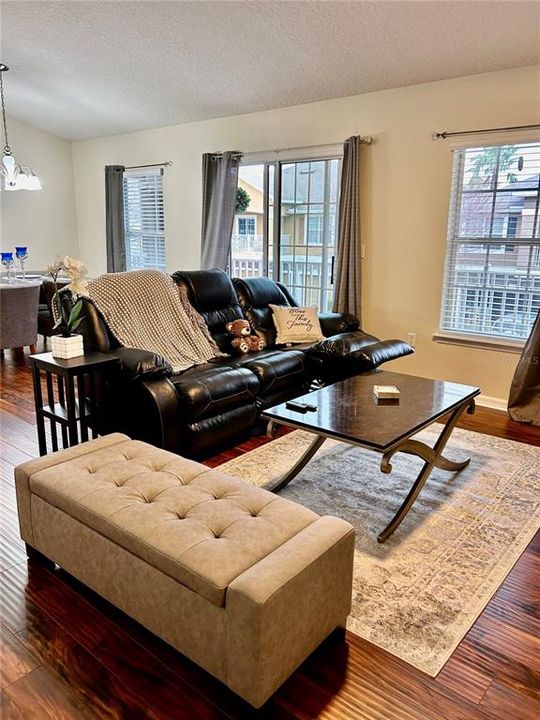 For Rent: $3,200 (2 beds, 2 baths, 1264 Square Feet)