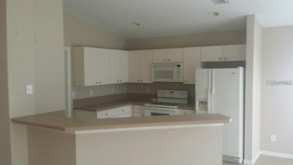 В аренду: $2,400 (4 спален, 2 ванн, 1504 Квадратных фут)