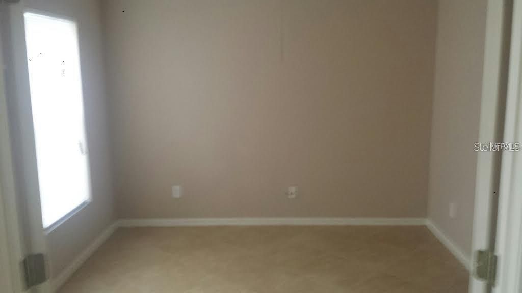 В аренду: $2,400 (4 спален, 2 ванн, 1504 Квадратных фут)