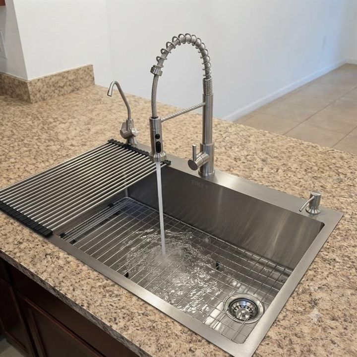 En Renta: $2,250 (3 camas, 2 baños, 1539 Pies cuadrados)