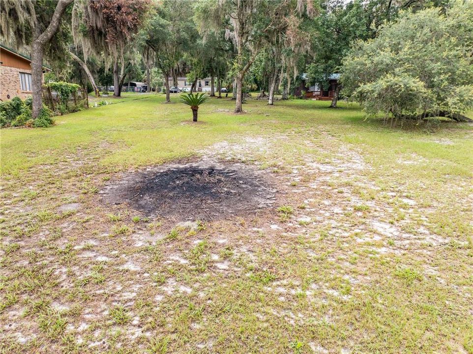 На продажу: $105,000 (1.00 acres)