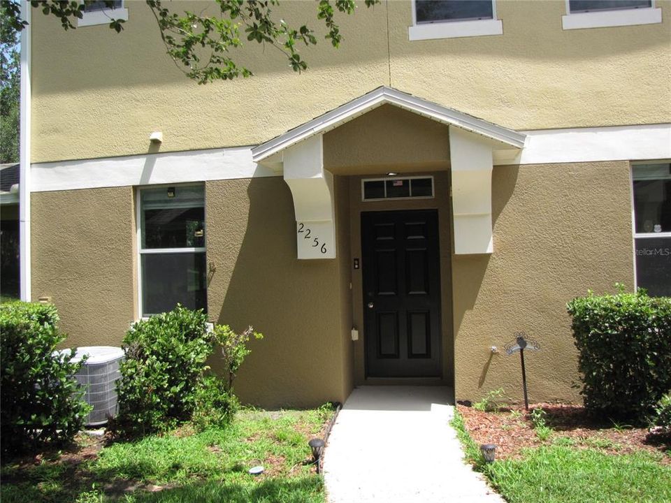 For Rent: $1,950 (3 beds, 2 baths, 1588 Square Feet)