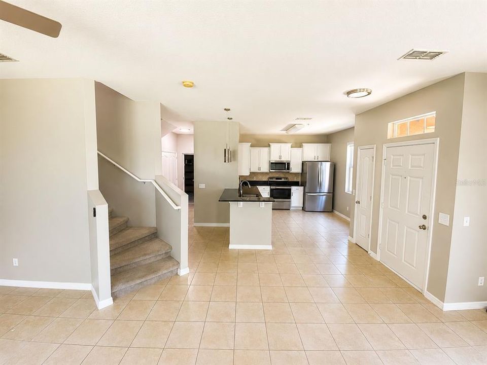For Rent: $1,950 (3 beds, 2 baths, 1588 Square Feet)