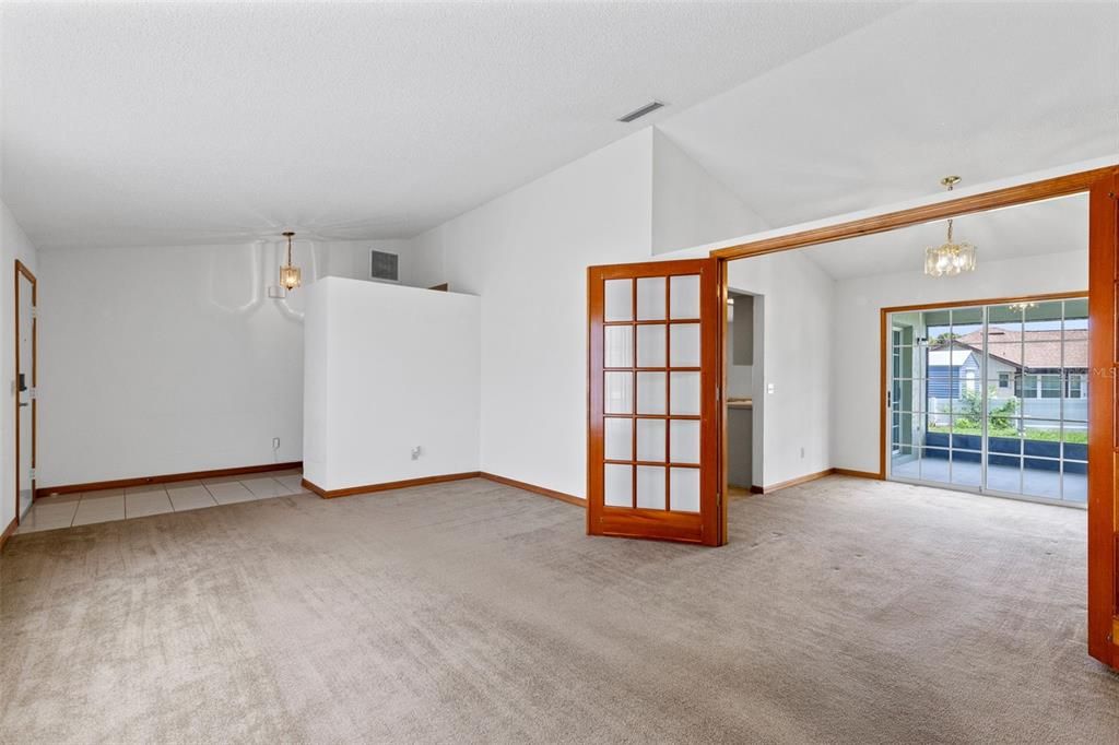 На продажу: $339,900 (3 спален, 2 ванн, 1875 Квадратных фут)
