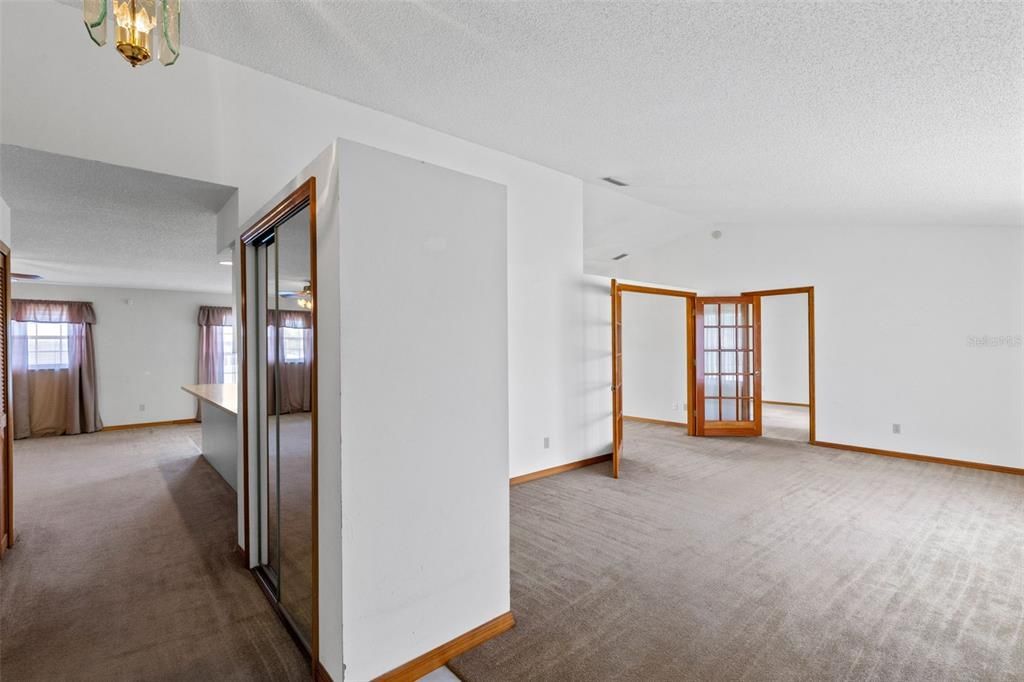На продажу: $339,900 (3 спален, 2 ванн, 1875 Квадратных фут)