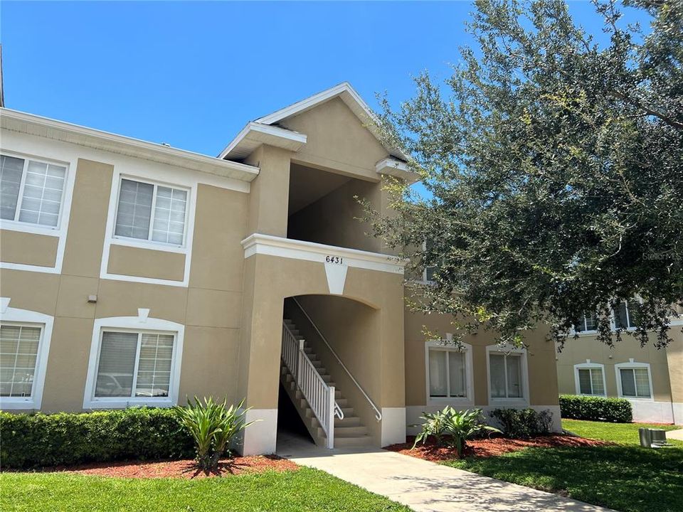 For Rent: $2,629 (3 beds, 2 baths, 1151 Square Feet)