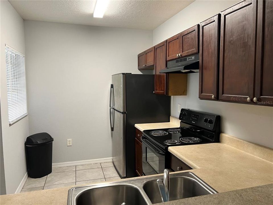 For Rent: $2,629 (3 beds, 2 baths, 1151 Square Feet)