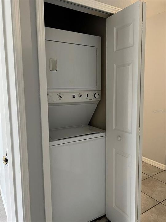 For Rent: $2,629 (3 beds, 2 baths, 1151 Square Feet)