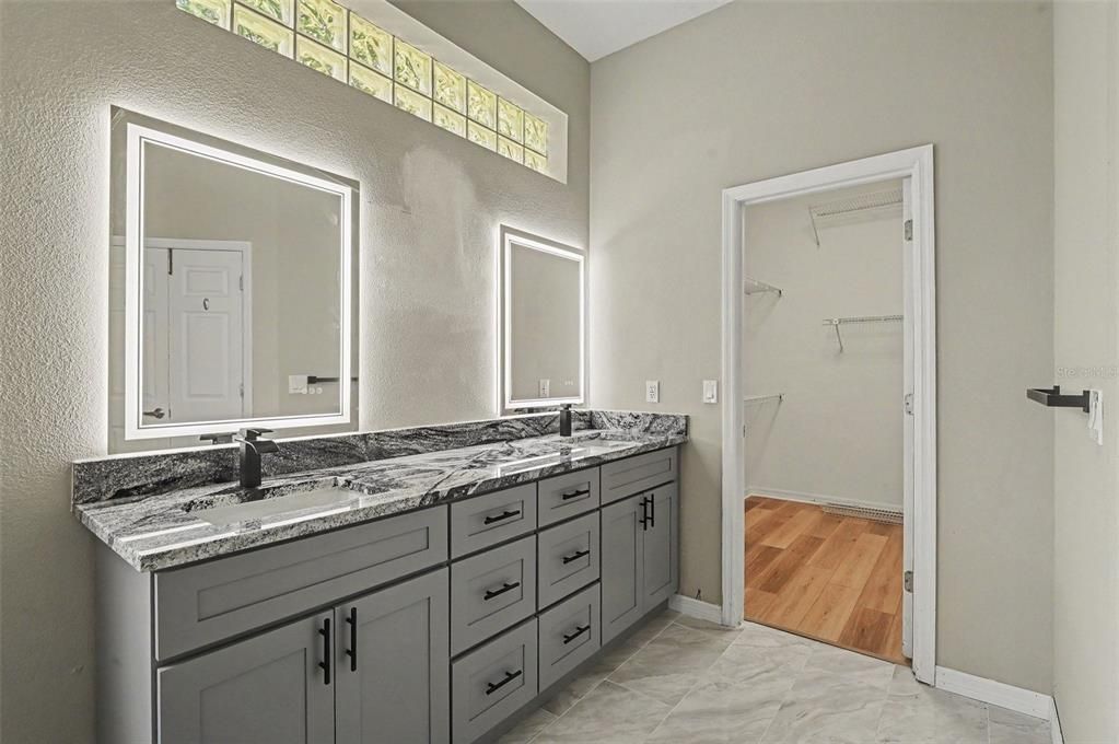 For Sale: $579,000 (4 beds, 3 baths, 2460 Square Feet)