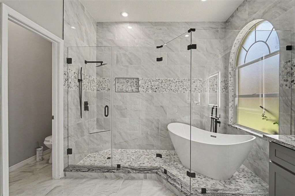 For Sale: $579,000 (4 beds, 3 baths, 2460 Square Feet)