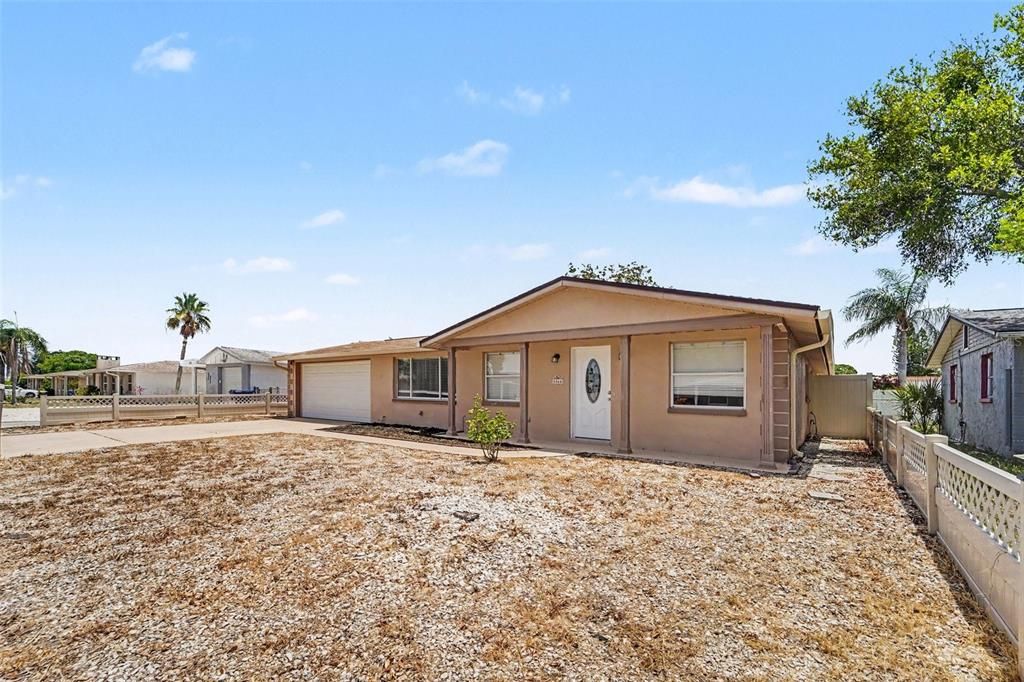 For Sale: $254,900 (3 beds, 2 baths, 1620 Square Feet)