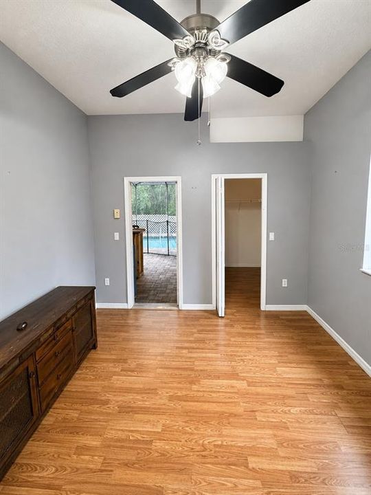 En Venta: $410,000 (3 camas, 2 baños, 1699 Pies cuadrados)