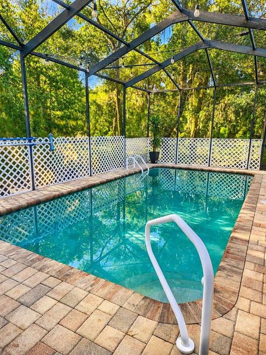 En Venta: $410,000 (3 camas, 2 baños, 1699 Pies cuadrados)