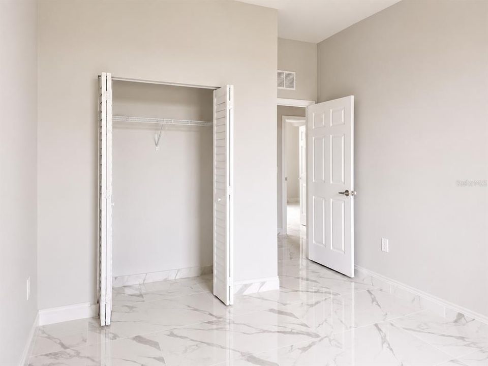 For Sale: $310,000 (3 beds, 2 baths, 1597 Square Feet)