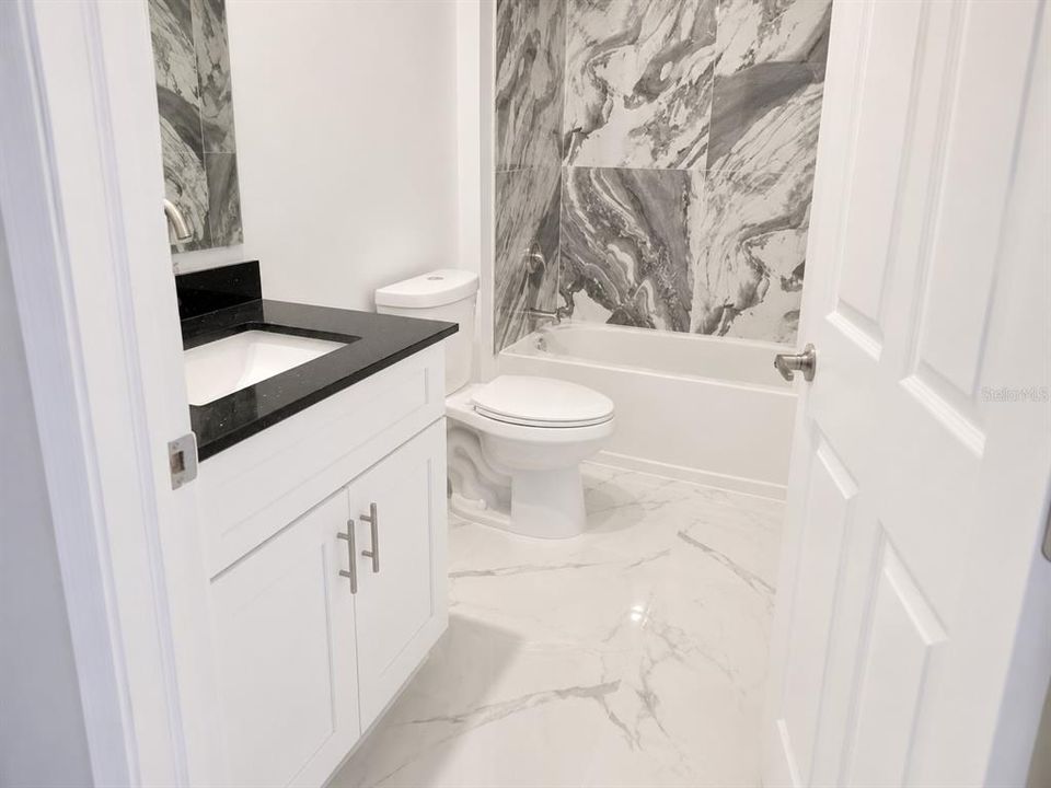 For Sale: $310,000 (3 beds, 2 baths, 1597 Square Feet)