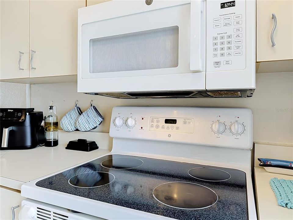 На продажу: $120,000 (1 спален, 1 ванн, 680 Квадратных фут)