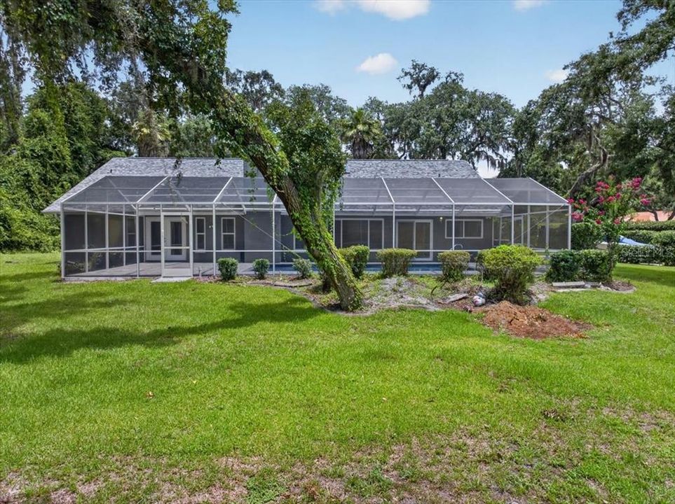 En Venta: $615,000 (3 camas, 3 baños, 2538 Pies cuadrados)