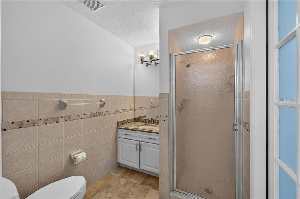 En Venta: $615,000 (3 camas, 3 baños, 2538 Pies cuadrados)