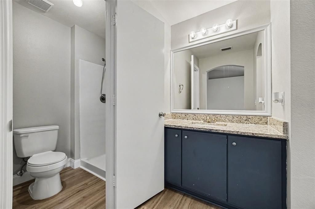 На продажу: $309,900 (3 спален, 2 ванн, 1292 Квадратных фут)