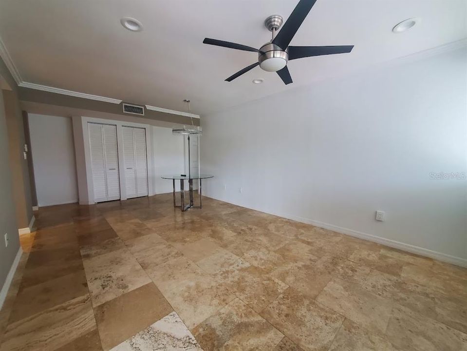 Activo con contrato: $1,395 (1 camas, 1 baños, 675 Pies cuadrados)