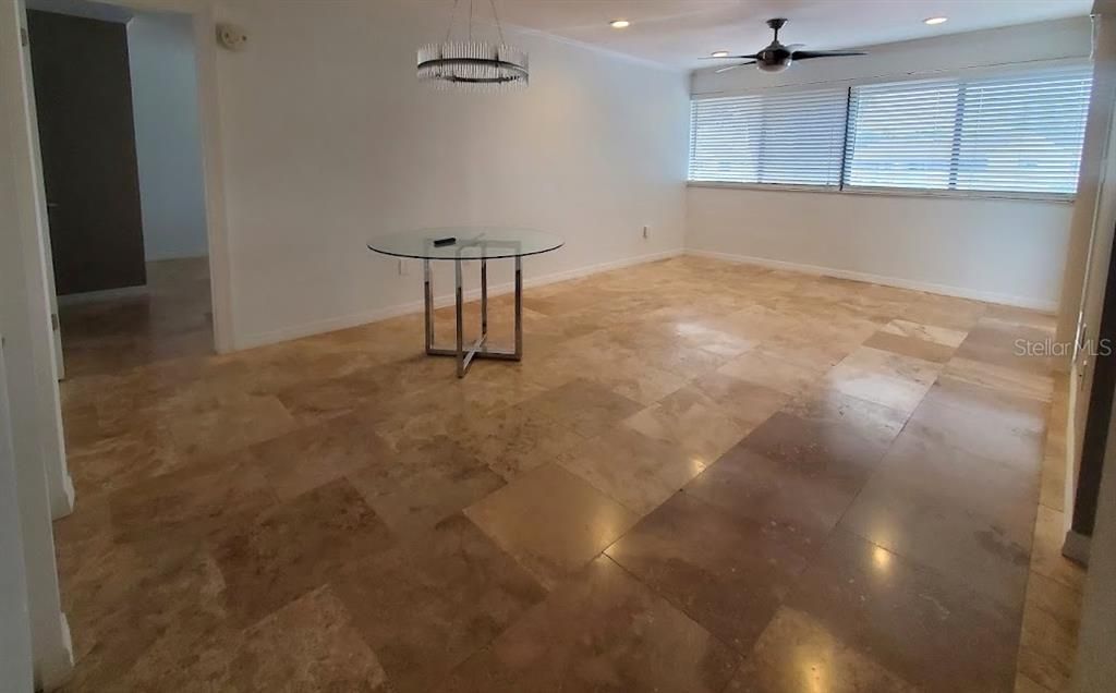 Activo con contrato: $1,395 (1 camas, 1 baños, 675 Pies cuadrados)