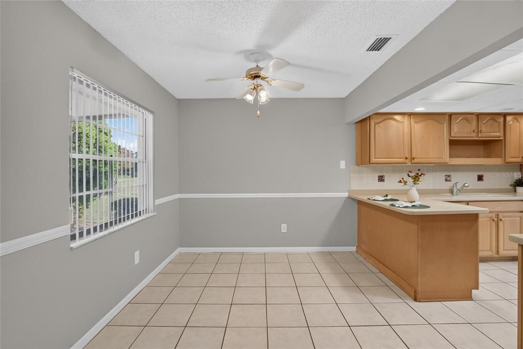 For Sale: $289,900 (2 beds, 2 baths, 1680 Square Feet)